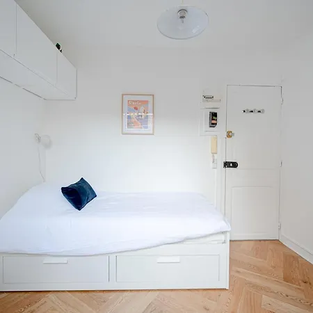 Cozy Studio In The Batignolles Neighborhood * Παρίσι
